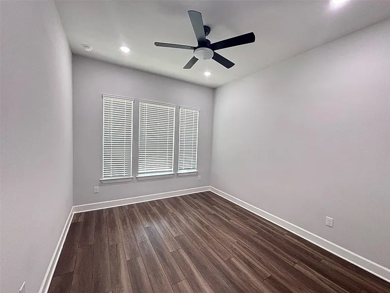 713 Coppell Ct — Photo 30