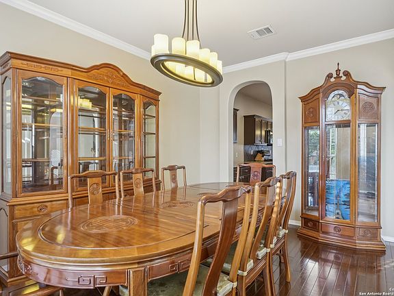 5th image of 618 MIDWAY CREST