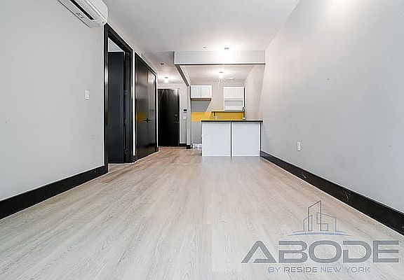 3rd image of 250 Winthrop St #3F
