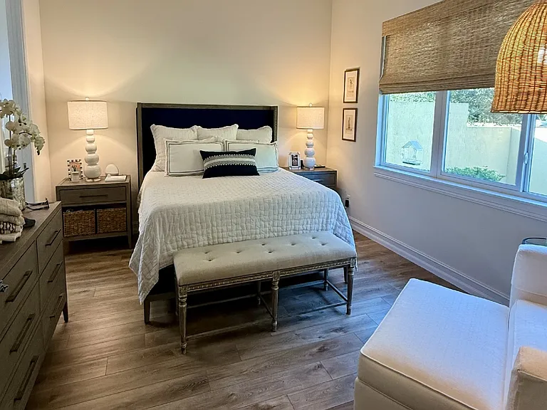 2025 Bridgepointe Cir #118 — Photo 8