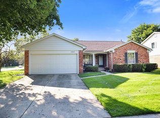 5009 Prentis Dr, Troy, MI