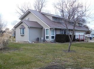 306 S Maple St, Winfield, IA 52659