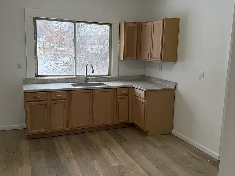 15007 Cardinal Ave — Photo 5