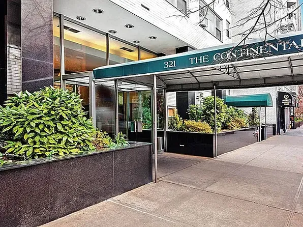 321 East 48th Street image 6 of 7