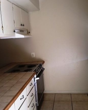 2nd image of 5122 N 22nd Ave APT 7