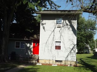 924 Grant Ave, Dixon, IL 61021