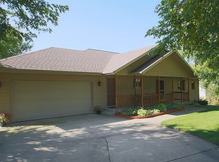 51 Round Lake Dr, Wentworth, SD 57075