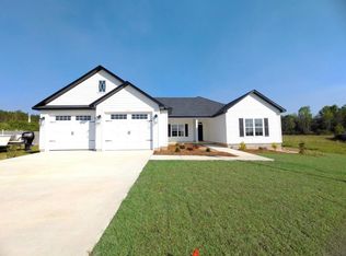111 Nicole Britt Dr, Thomasville, GA 31757