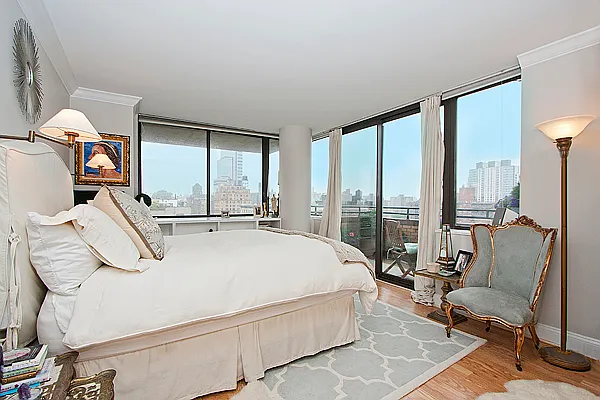 Rented by Olshan Realty | media 90