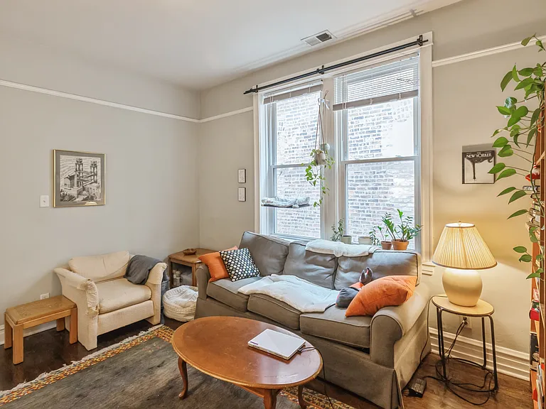 845 N Leavitt St #1R — Photo 6