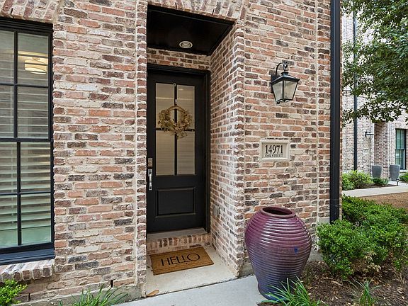 4th image of 14971 Oak St