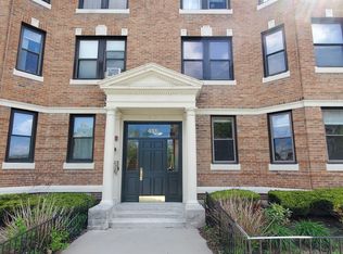 451 Park Dr APT 3C, Boston, MA 02215