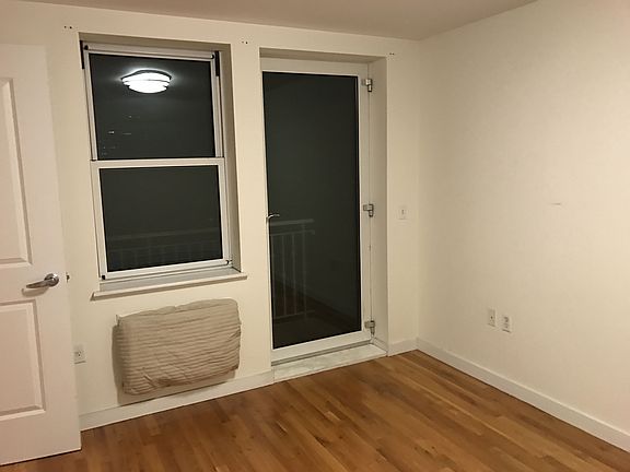 5th image of 2544 Crescent St #5