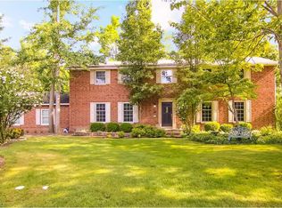 9029 Frost Ln, Brecksville, OH