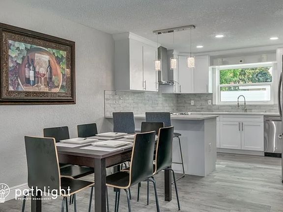 4th image of 2533 Blackwood Cir