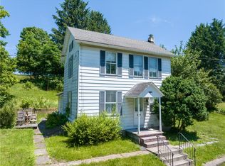 2530 5th St, Bath, PA 18014