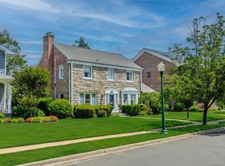 75 Bulson Road, Rockville Centre, NY 11570