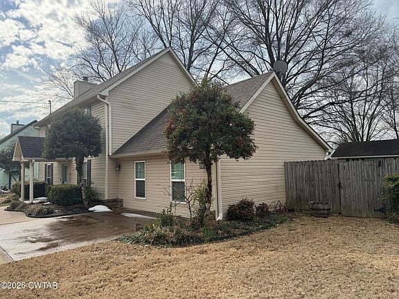 4th image of 2421 Federal Dr