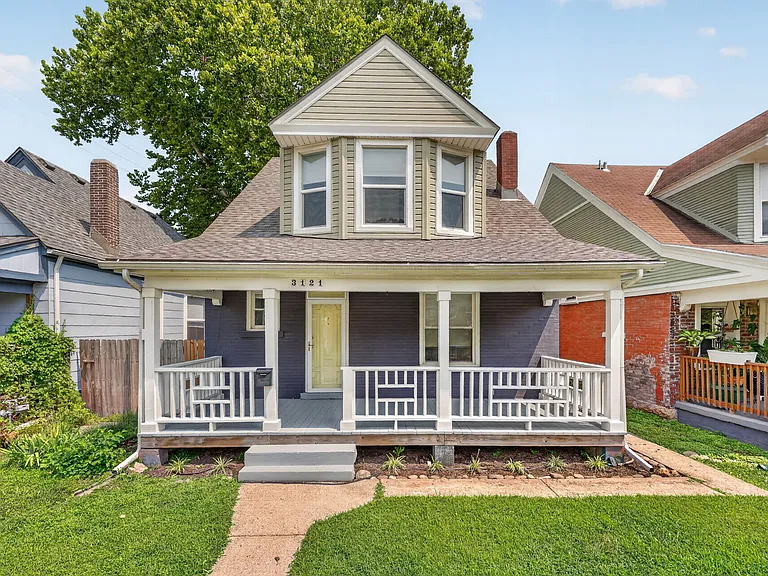 3121 Campbell St — Photo 1
