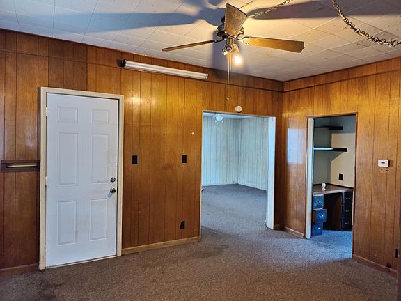 4th image of 1510 N Grand Ave