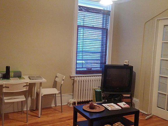 2nd image of 152 Goulburn Ave #1017476