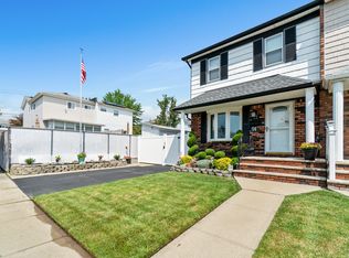91 Token St, Staten Island, NY 10312