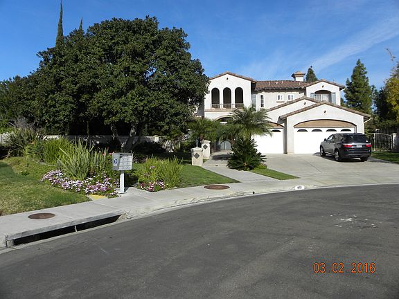 2nd image of 801 Calle Lagasca