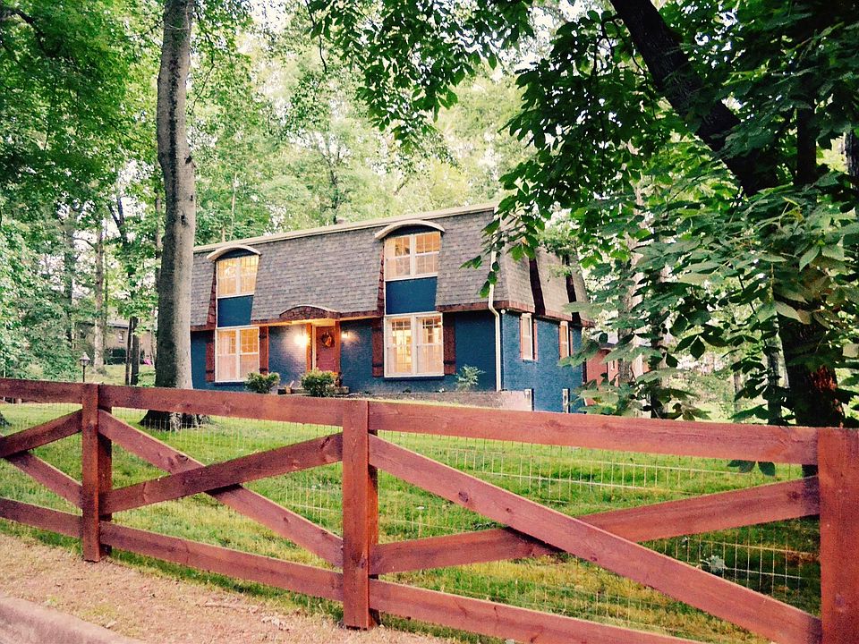 1st image of 2178 Crestwood Dr