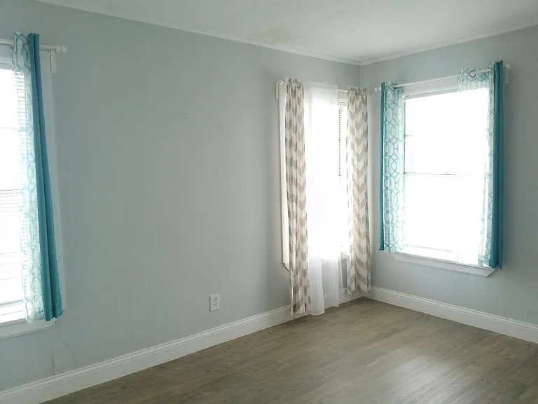829 Indiana Ave #3 — Photo 11