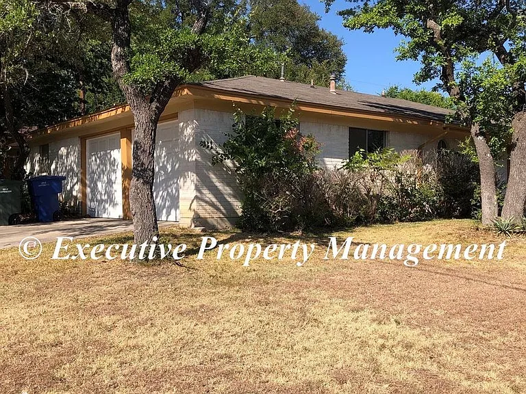 432 Cottonwood Dr — Photo 2