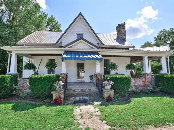 245 E Plane St, Bethel, OH 45106