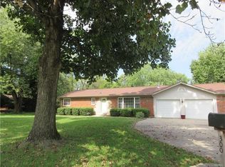 300 Rosemary Dr, Collinsville, IL 62234