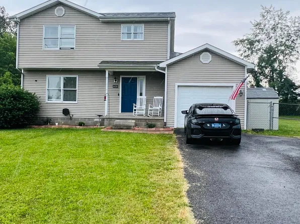 6050 Majestic Oak Dr, Paducah, KY 42003