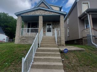 2306 W Vine St, Milwaukee, WI 53205