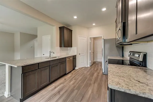 206 Lake Rdg — Photo 5