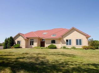 9441 Deer Valley Dr, Cedar Rapids, IA 52411