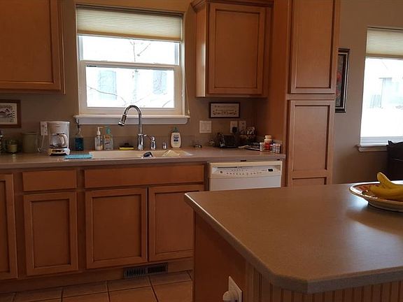 3rd image of 3007 Cove Creek Cir