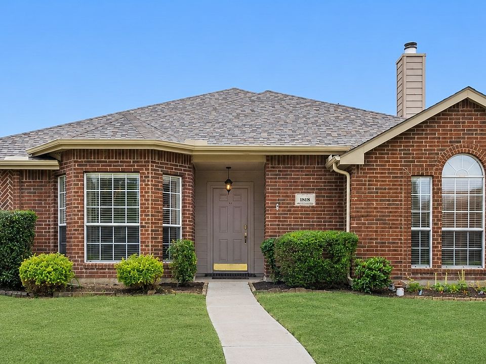 1st image of 1818 Lake Tawakoni Dr