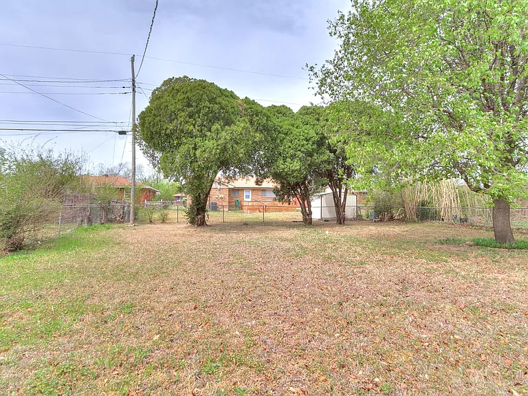 721 E Bouse Dr — Photo 31