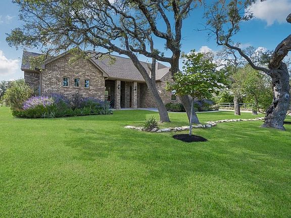3rd image of 313 Rock House Dr