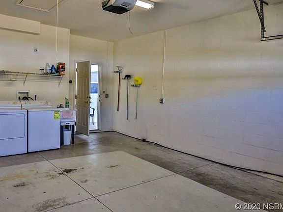 3rd image of 2272 Deerwood Dr