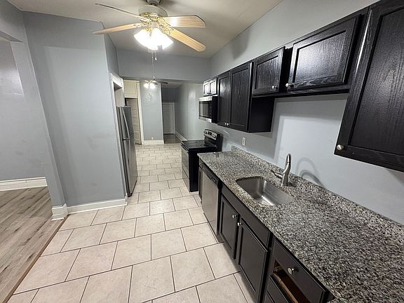 2nd image of 3008-3010 Henrietta St #3010-1F