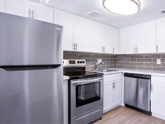 2nd image of 4903 W Thomas Rd #F7d5befc7
