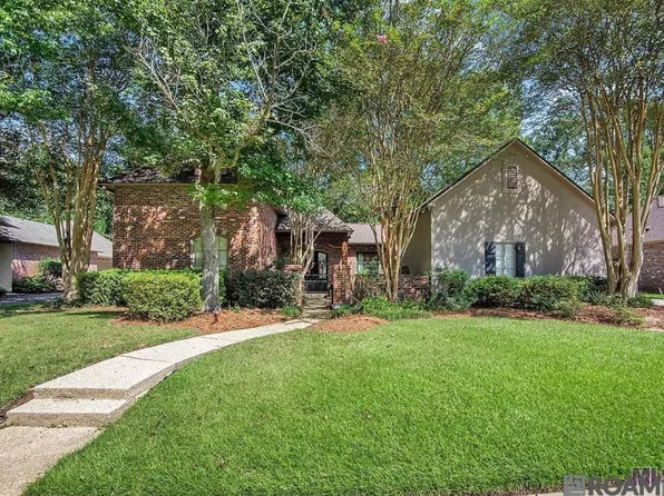 19233 Point O Woods Ct, Baton Rouge, LA 70809