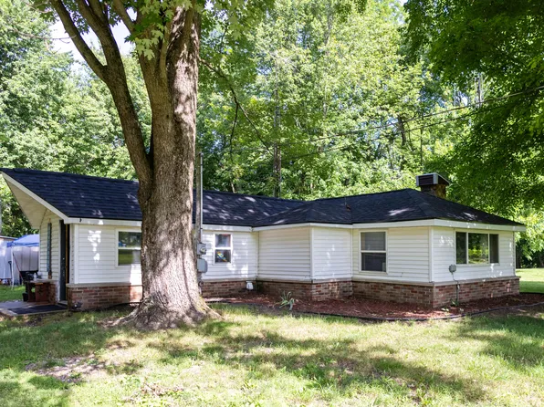 51310 Shorts Rd, Leonidas, MI 49066