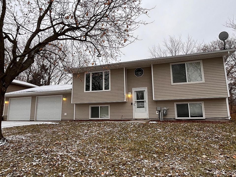 1st image of 405 Kriesel Pl NE