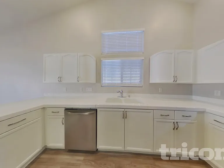 6310 Maxwood Ct — Photo 7