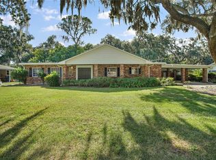 1212 Lake Shore Blvd, Tavares, FL 32778