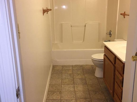 3.5 Spacious Bathrooms