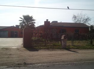 1303 W Bardsley Ave, Tulare, CA 93274